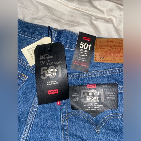 Levi’s 501 Mid Rise Shorts - Picture 2 of 6